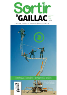 couverture du sortir à gaillac avec une photo de 4 comédiens sur une grue