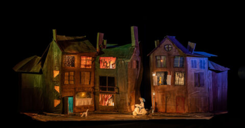 décor de maisons réalisé en papier