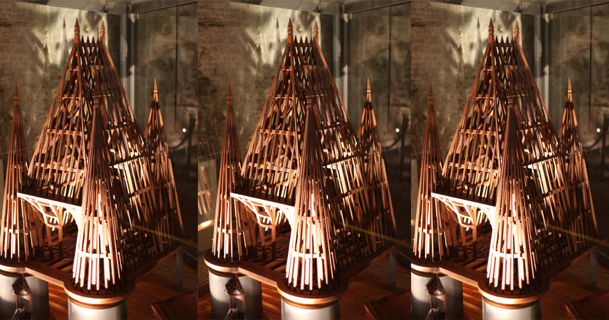 construction de charpente d'église en miniature