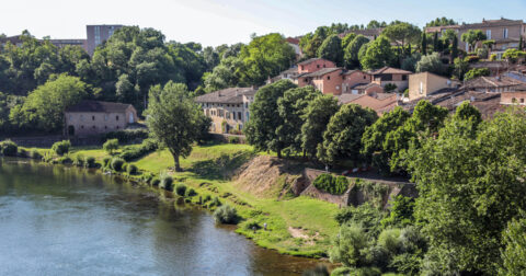 photo des berges du quai saint jacques vu du Tarn